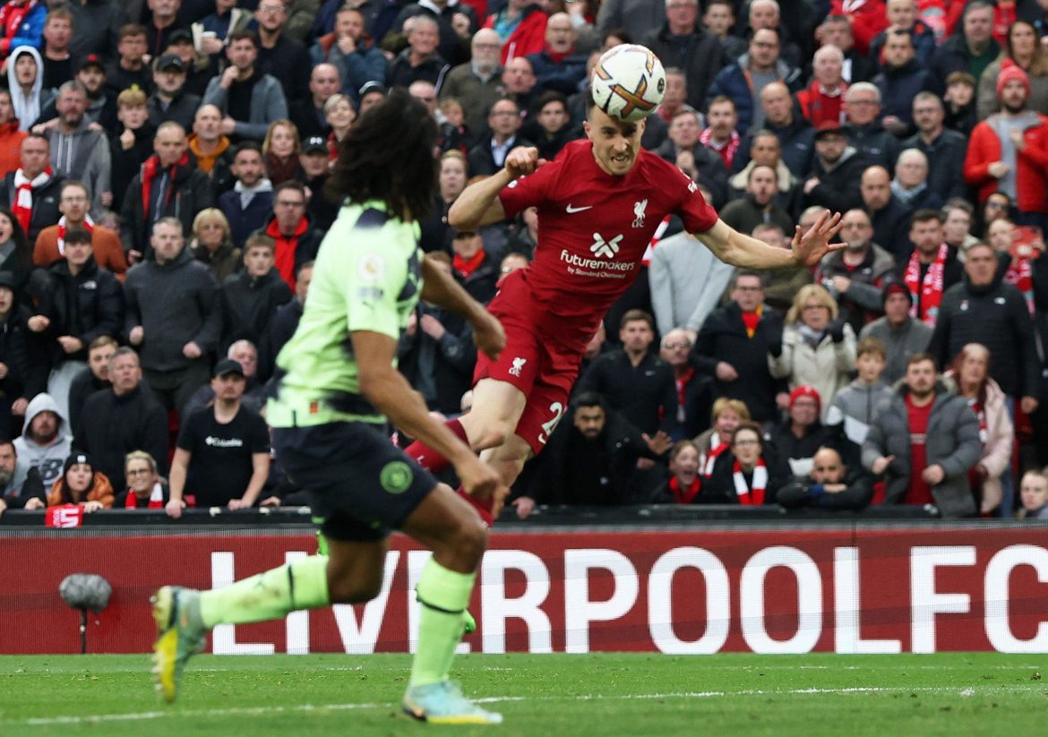 Liverpool: Klopp should unleash "sensational" gem vs Leicester City
