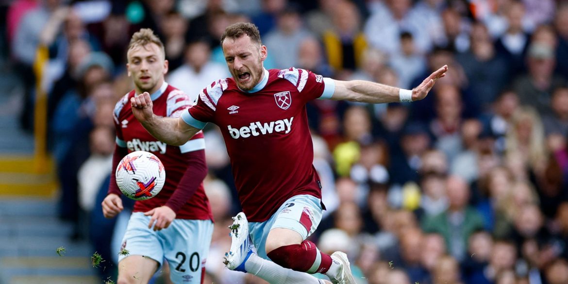 West Ham: Moyes Eyeing £30m Coufal Upgrade Before Friday’s Transfer Deadline